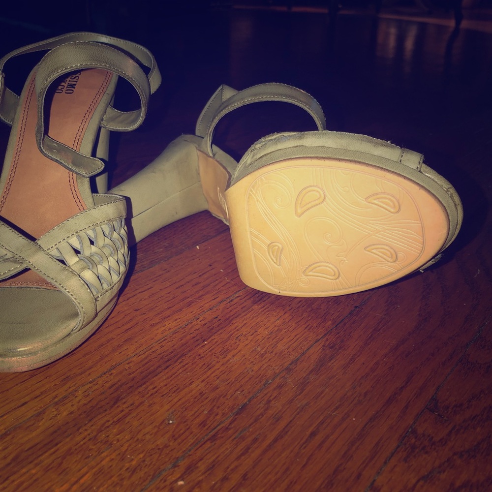 Peep toe never worn!